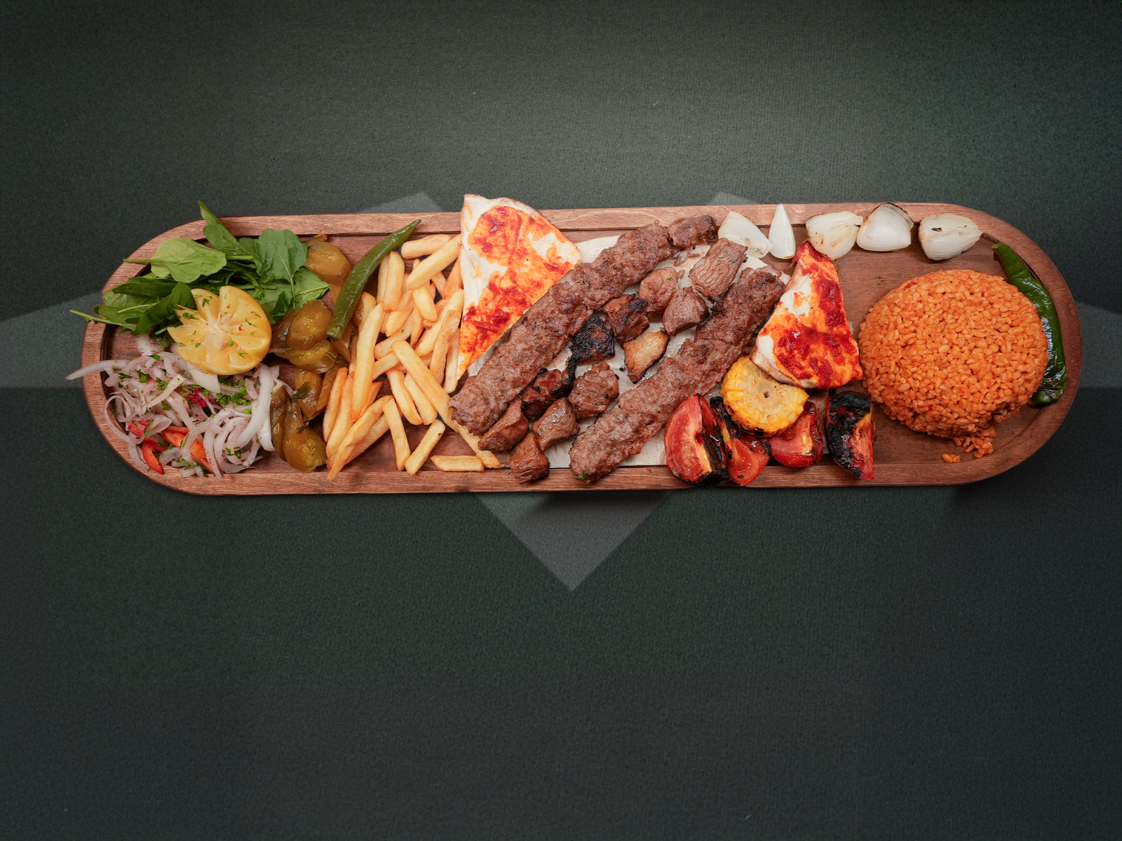 مشوي مشكل لحم